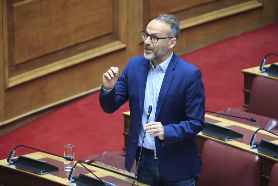 Γκιόκας: Διαρκές έγκλημα η πολιτική που εφαρμόζεται για τις πυρκαγιές