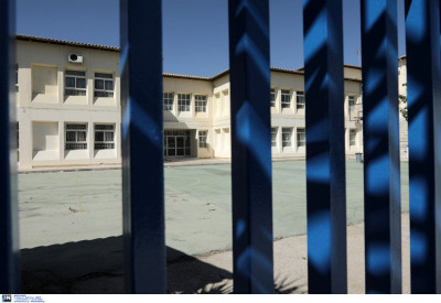 Κορονοϊός- ΠΟΥ: Ύστατο μέτρο το κλείσιμο των σχολείων