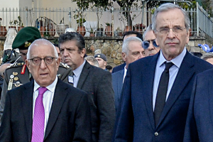Κακλαμάνης για Σαμαρά: Να σκεφτεί πρώτα τον εαυτό του και την ιστορία του – Τι είπε για Καραμανλή