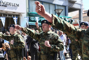 Σκωπτικός Πλεύρης για Κασσελάκη: «Σκοπιά δεν κάνει, αλλά κάνει παρέλαση - Είναι προκλητικό»