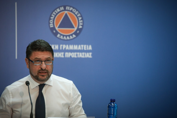 Το διαφορετικό μήνυμα Χαρδαλιά και ΓΓΠΠ για το Πάσχα (vid)