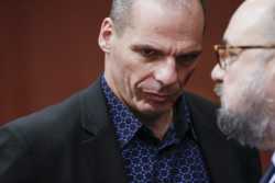 Αποκαλύψεις Βαρουφάκη - Τι είπε για ΦΠΑ, τρόικα και δημοψήφισμα