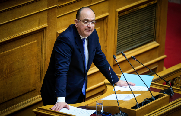 Υφυπουργός εκείνος «που δεν είδε σκάνδαλο ΟΠΕΚΕΠΕ»!