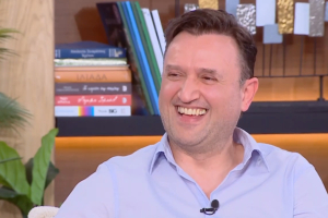 Αργύρης Αγγέλου: Όσα αποκάλυψε για το reunion του «Παρά Πέντε»
