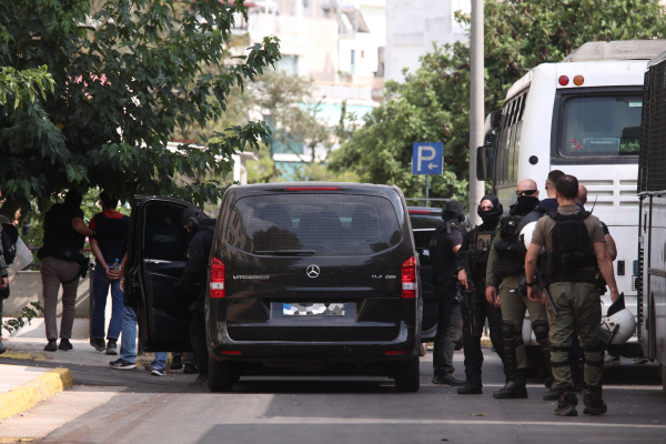 Συνελήφθη στην Αγγλία η 46χρονη για τον εμπρησμό της Marfin το 2010