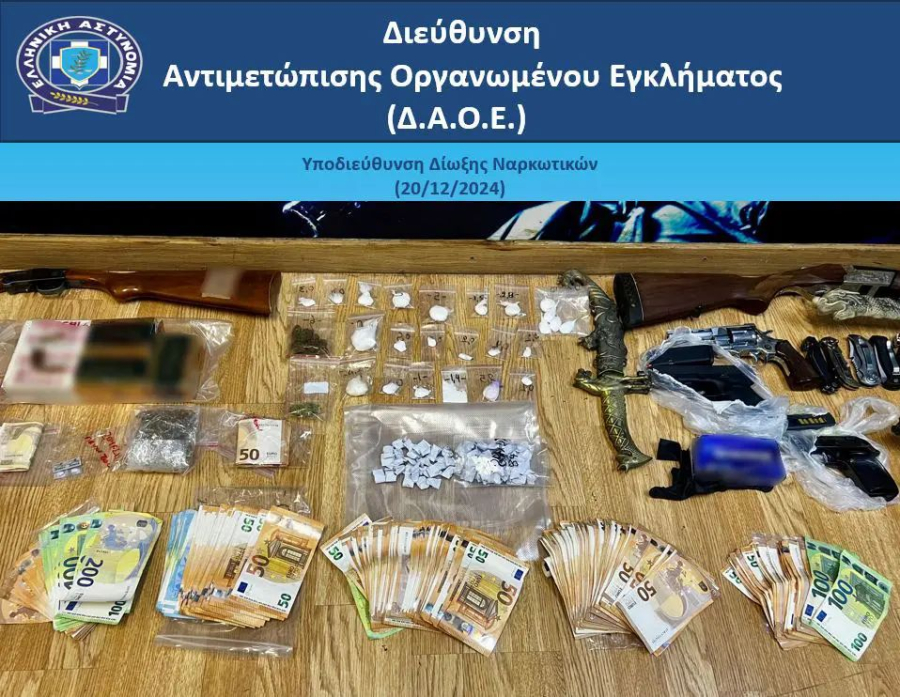 Πέντε συλλήψεις για διακίνηση ναρκωτικών στην Αθήνα - Κατασχέθηκαν όπλα