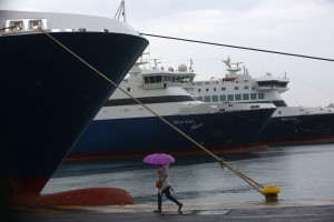 Δεμένα τα πλοία στα λιμάνια λόγω 24ωρης απεργίας της ΠΝΟ