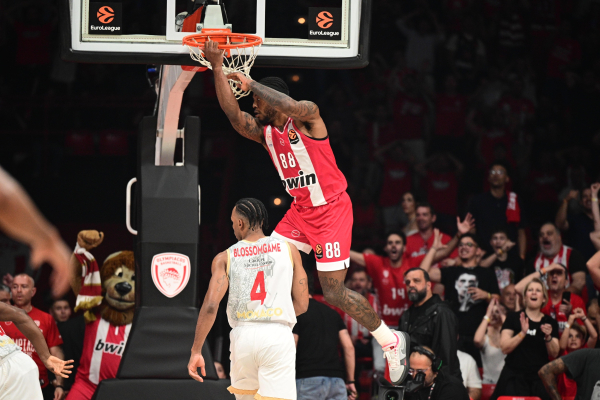 O Ολυμπιακός «εξαφάνισε» τη Μονακό (94-64)