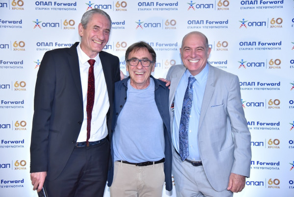 Ο Εκτελεστικός Πρόεδρος ΟΠΑΠ, Καμίλ Ζίγκλερ, ο Πίτερ Οικονομίδης και ο Α’ Αντιπρόεδρος ΟΠΑΠ, Σπύρος Φωκάς