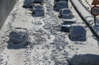 Τα «ρίχνει» στους μετεωρολόγους η κυβέρνηση: Δεν είχαν προειδοποιήσει για τέτοια ένταση φαινομένων (βίντεο)