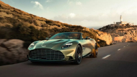 Η Aston Martin βάζει φρένο στα ηλεκτρικά!