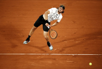 Roland Garros: Στην «πλευρά» του Τσιτσιπά οι Αλκαράθ και Τζόκοβιτς, η Μούτσοβα στο δρόμο της Σάκκαρη