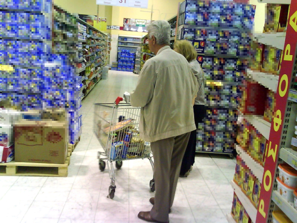 Σούπερ μάρκετ: Μέσω εφαρμογής θα μαθαίνουμε τα 50 βασικά προϊόντα με τις...συγκρατημένες τιμές (βίντεο)
