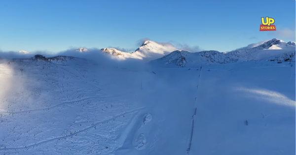 Χιόνισε για τα καλά στον Παρνασσό: Θαυμάστε το λευκό τοπίο από ψηλά (drone βίντεο)