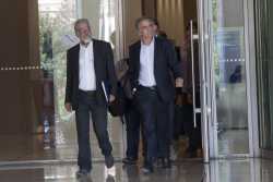 ΥΠΕΣ: Συκοφαντικά τα περί σωρεία μετακλητών στο γραφείο Σκουρλέτη