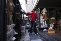 Ανατροπή με τα μετρητά και την αντικαταβολή - Πάει για απόσυρση