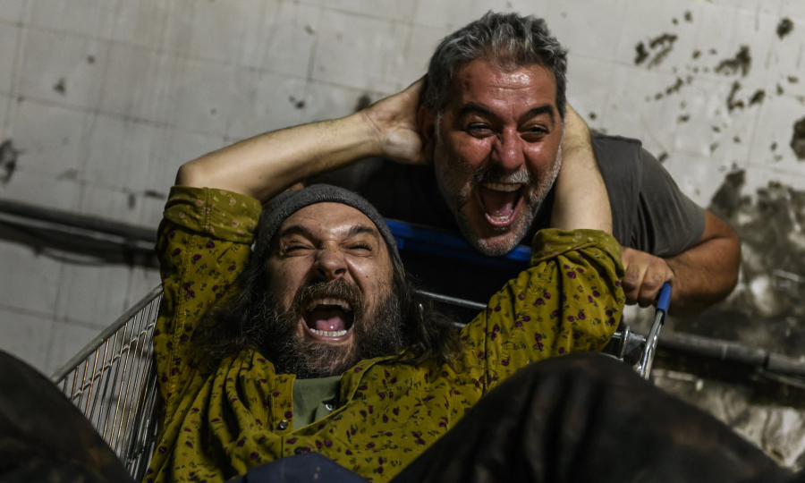 Sold out η παράσταση του Βασίλη Μπισμπίκη: Ανοίγει η προπώληση για νέες ημερομηνίες