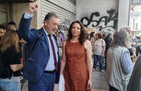 Χρύσα Χοτζόγλου: Δεκτή η αίτηση αναστολής της δυνητικής αργίας, τι απαντά το Υπ. Παιδείας για την απουσία εκπροσώπησης του Δημοσίου