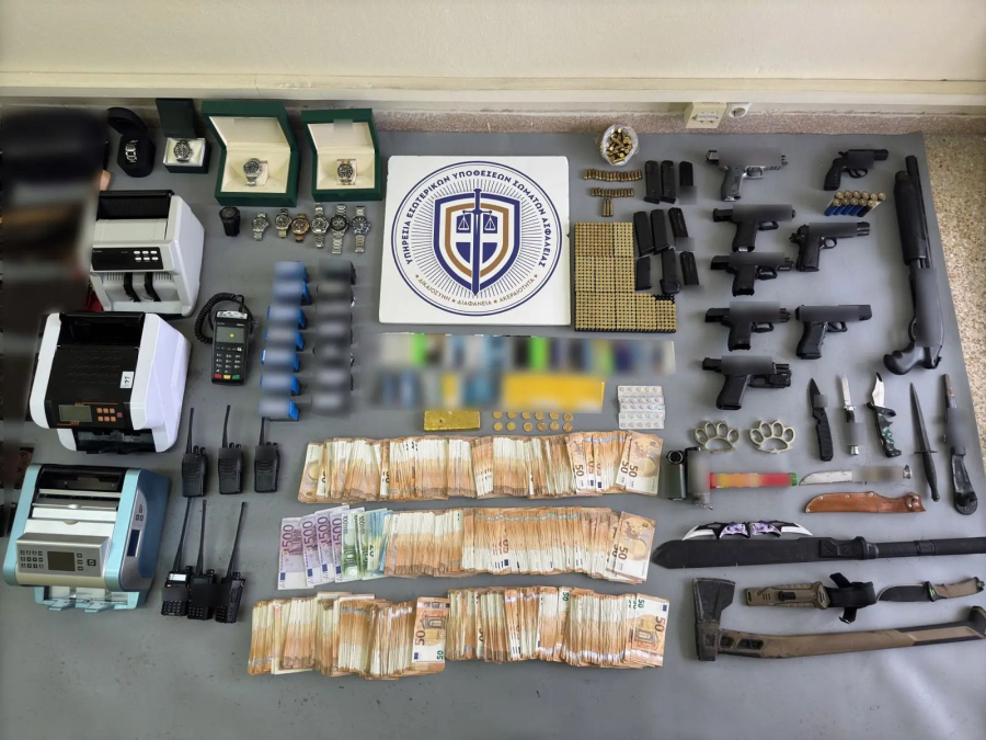 Κύκλωμα προστασίας σε λέσχες - οίκους ανοχής: 11 αστυνομικοί και 2 πυροσβέστες ανάμεσα στα μέλη