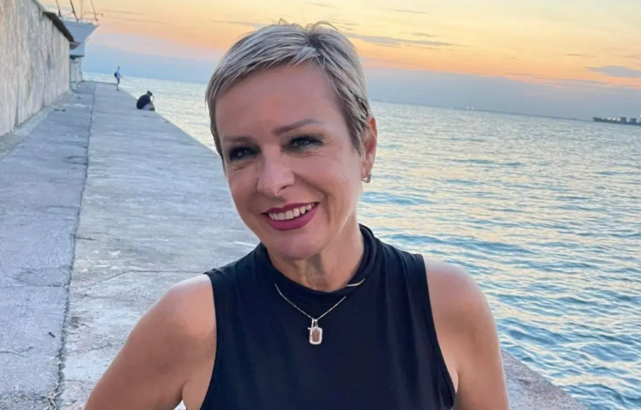 Σούζυ Καζαντζίδου: Σπαρακτικό το τελευταίο αντίο - Τραγικές φιγούρες η κόρη και τα αδέρφια της