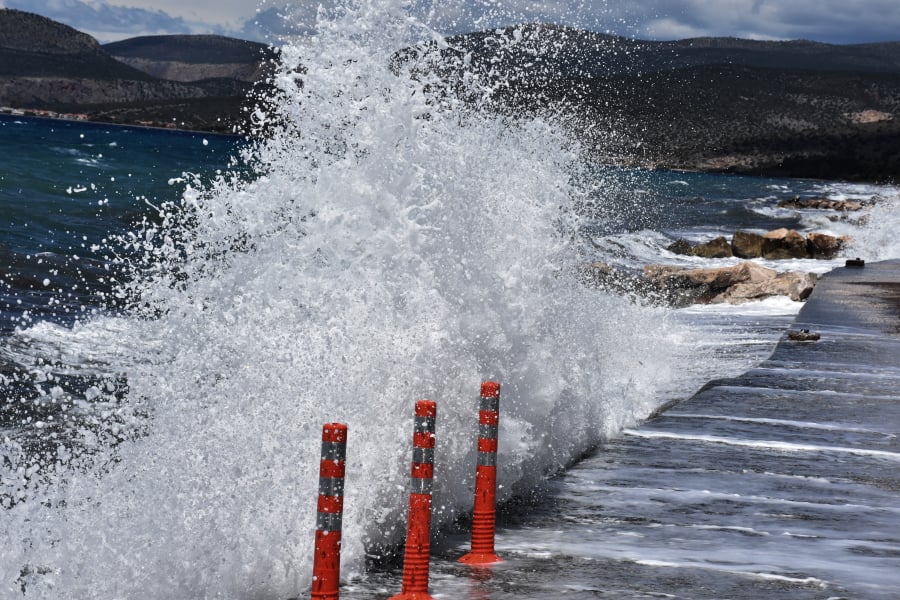 Ακυρώνονται δρομολόγια πλοίων σήμερα Παρασκευή – Έρχονται άνεμοι άνω των 100 χλμ