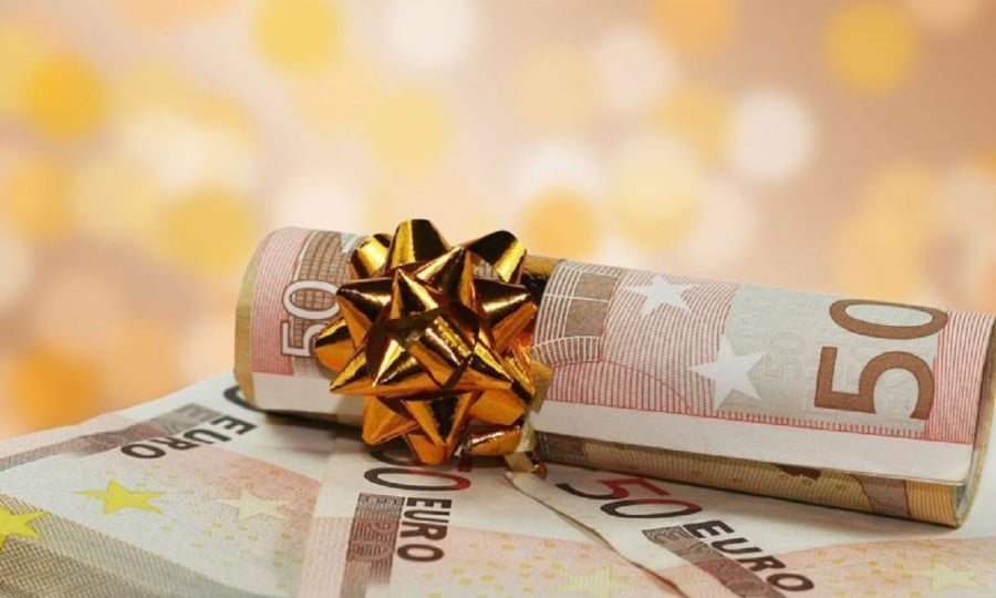 Δώρο Χριστουγέννων: Πότε η πληρωμή του ΟΑΕΔ, υπολογίστε Online το δώρο στον ιδιωτικό τομέα