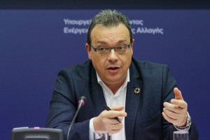 Εξώδικο Φάμελλου στον Ψυχάρη: Δεν έλαβα κανένα δάνειο «με αέρα» - Δεν κινδυνεύω με κατάσχεση του ακινήτου μου