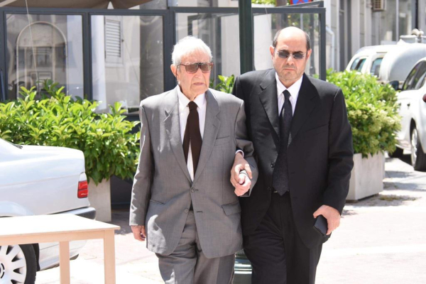 Ο τελευταίος αποχαιρετισμός στον Γιάννη Βογιατζή