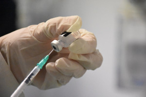 Χαρίσειο Γηροκομείο: Μόνο 3 από τους 14 «θετικούς» ηλικιωμένους είχαν εμβολιαστεί