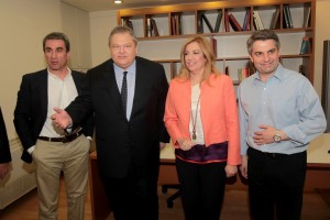 Σκληρή κόντρα Βενιζέλου με Κωνσταντινόπουλο για την «αναδοχή τέκνων από ομόφυλα ζευγάρια»