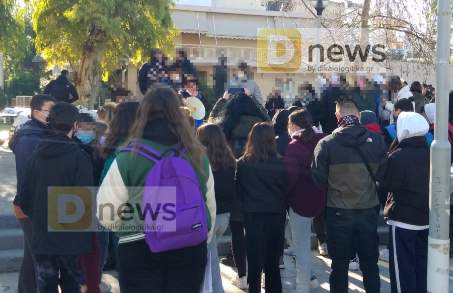 Άγιος Δημήτριος: Σε κατάληψη όλα τα σχολεία από μια χούφτα υποκινητές, βάζουν λουκέτα και φεύγουν, σε ρόλο παρατηρητή η δήμαρχος Ανδρούτσου (εικόνες, βίντεο)