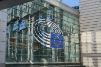 Στο Ευρωπαϊκό Κοινοβούλιο η ετήσια έκθεση για το κράτος δικαίου: Έντονη ανησυχία για παρακολουθήσεις και διαφθορά