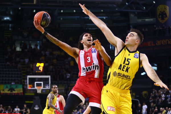 ΑΕΚ - Ολυμπιακός 68 - 95: Με άνεση στους τελικούς οι «ερυθρόλευκοι»
