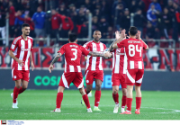 Πώς ο Μπετανκόρ «έπεισε» τον Ολυμπιακό και γιατί ο Ελ Κααμπί «έπαιξε» ρόλο