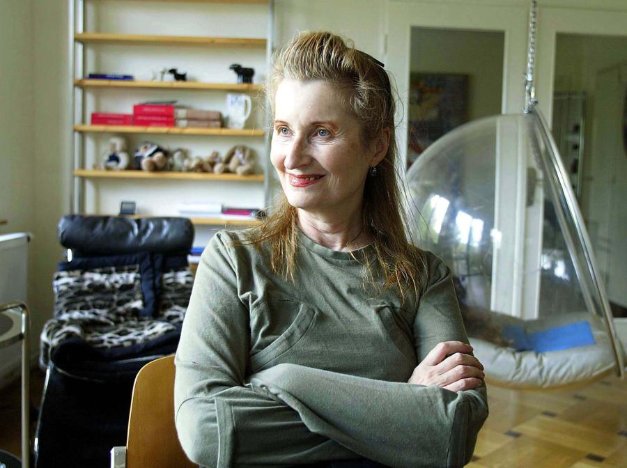 «Είναι η δεύτερη φορά που πέθανα»: Fake news η είδηση του θανάτου της νομπελίστριας Ελφρίντε Γέλινεκ