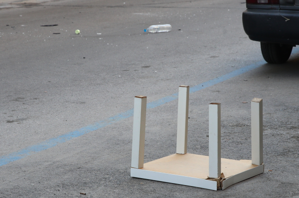 Θεσσαλονίκη: Επιχείρηση της ΕΛ.ΑΣ για φοιτητή σε αμόκ - Πέταγε αντικείμενα από το μπαλκόνι, απειλούσε να αυτοκτονήσει