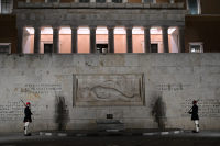 Άγνωστος Στρατιώτης: Και δεύτερη διαφοροποίηση Δένδια - Η απάντηση κυβερνητικών στελεχών