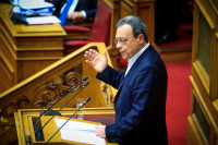 Φάμελλος σε Αδειλίνη: Να ξαναδιαβάσει τη διάκριση των εξουσιών