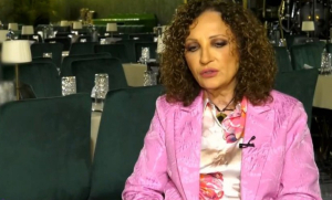 Γλυκερία: «Δεν την παρακολουθώ την τραπ, με ενοχλεί ο αιχμηρός λόγος»