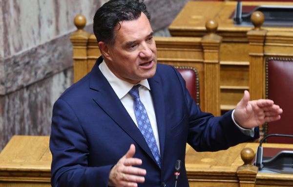 ΣΥΡΙΖΑ για Γεωργιάδη: Ο αντιπρόεδρος της ΝΔ και η ΝΔ μηνύει τη σάτιρα, δεν αντέχουν την κριτική