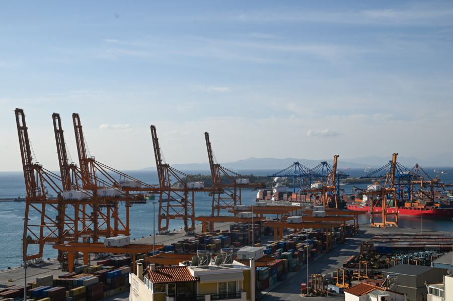Πέραμα: Τραυματισμός 28χρονου ναυτικού, έπεσε από σκάλα πλοίου