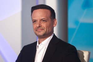 Δούκας για το δάνειο 75 εκατ. ευρώ: «Είναι ιστορική παρέμβαση – Θα πάνε για την ενεργειακή αναβάθμιση των σχολείων»