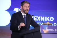 Ανδρουλάκης: Δεν μπορεί να υπάρξει ισχυρή ελληνική οικονομία χωρίς στήριξη σε μικρομεσαίες επιχειρήσεις