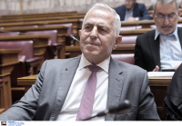 Μίλησε - και θα ξαναμιλήσει - με Τσίπρα ο ναύαρχος Αποστολάκης