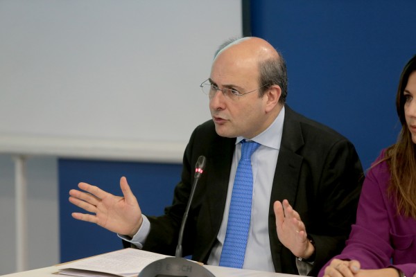 Χατζηδάκης: Ένοχη η σιωπή Τσίπρα για την ονομασία "Μακεδονία του Ίλιντεν" για Σκόπια