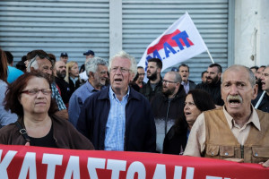 Αθήνα: Συγκέντρωση διαμαρτυρίας του ΠΑΜΕ κατά πλειστηριασμού πρώτης κατοικίας στο Ελληνικό (pics &amp; vid)