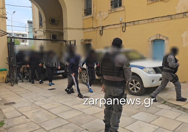 Χανιά: Στον ανακριτή οι επτά κατηγορούμενοι για τον βιασμό της ανήλικης (Βίντεο)
