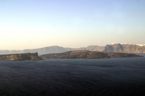 Ανησυχία για το ηφαίστειο της Σαντορίνης - Αυτό είναι το σχέδιο σε περίπτωση έκρηξης