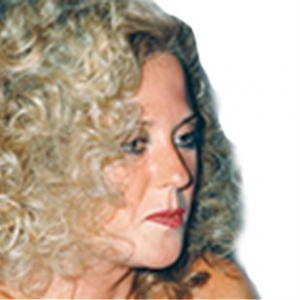 Πέθανε η δημοσιογράφος Ζέζα Ζήκου, καθιέρωσε το ρεπορτάζ των διεθνών αγορών