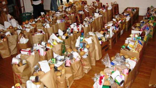 Δήμος Θεσσαλονίκης: Δεύτερη διανομή τροφίμων από το ΤΕΒΑ